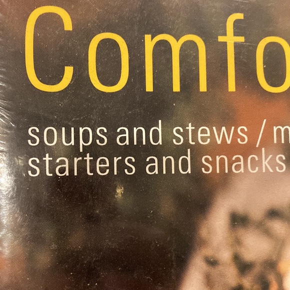 🌻 Comfort Food cookbook NWT - Picture 2 of 9